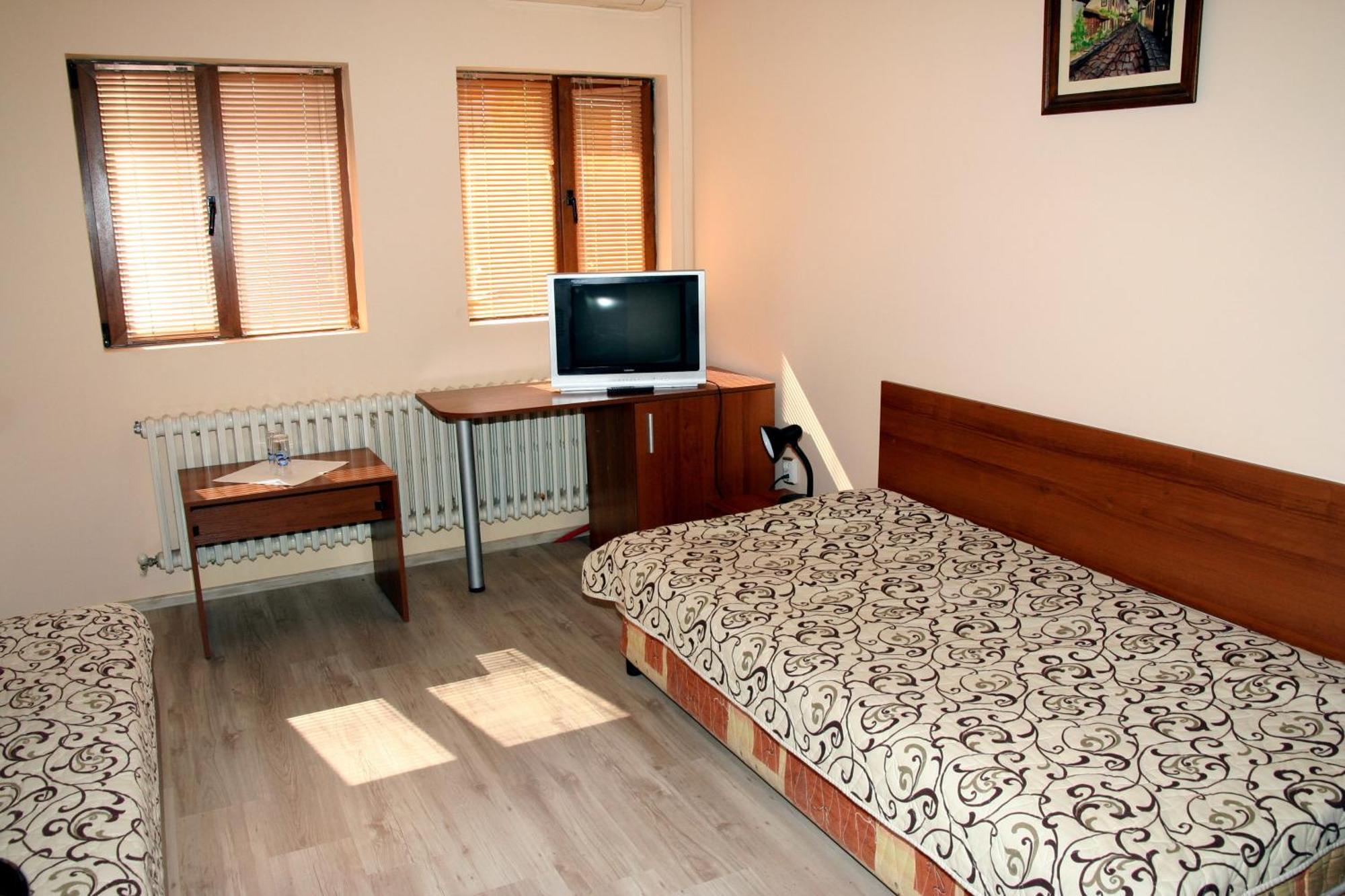 Interrum Hotel Razgrad Room photo